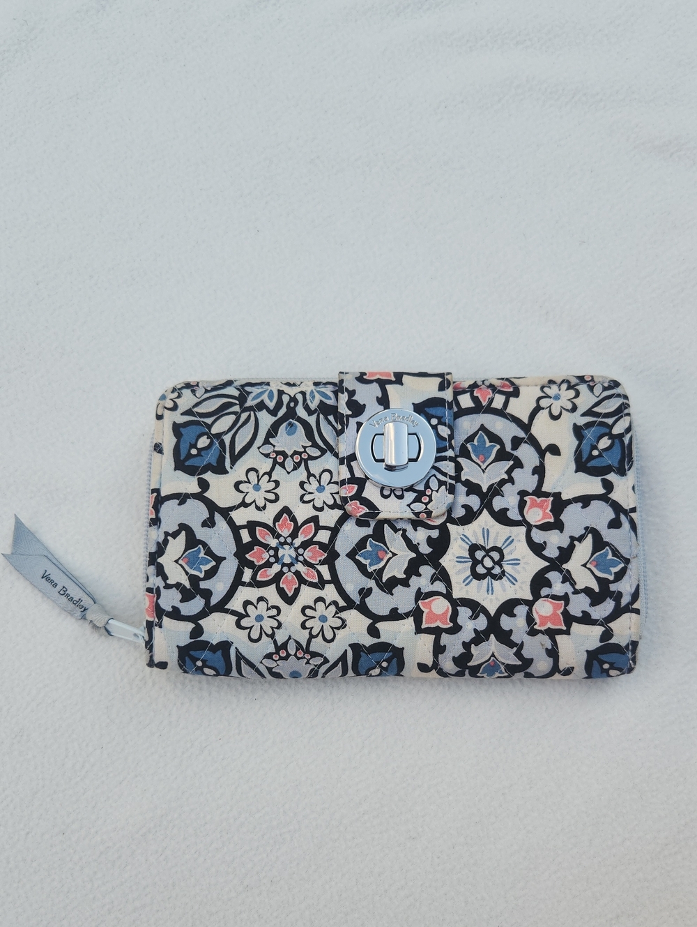 Vera Bradley Island Tile Blue Turnlock Wallet Quilted Cotton Clutch RFID